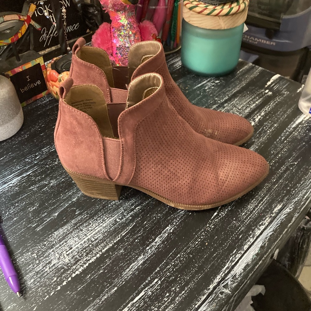 Lower cut boots - Picture 4 of 5